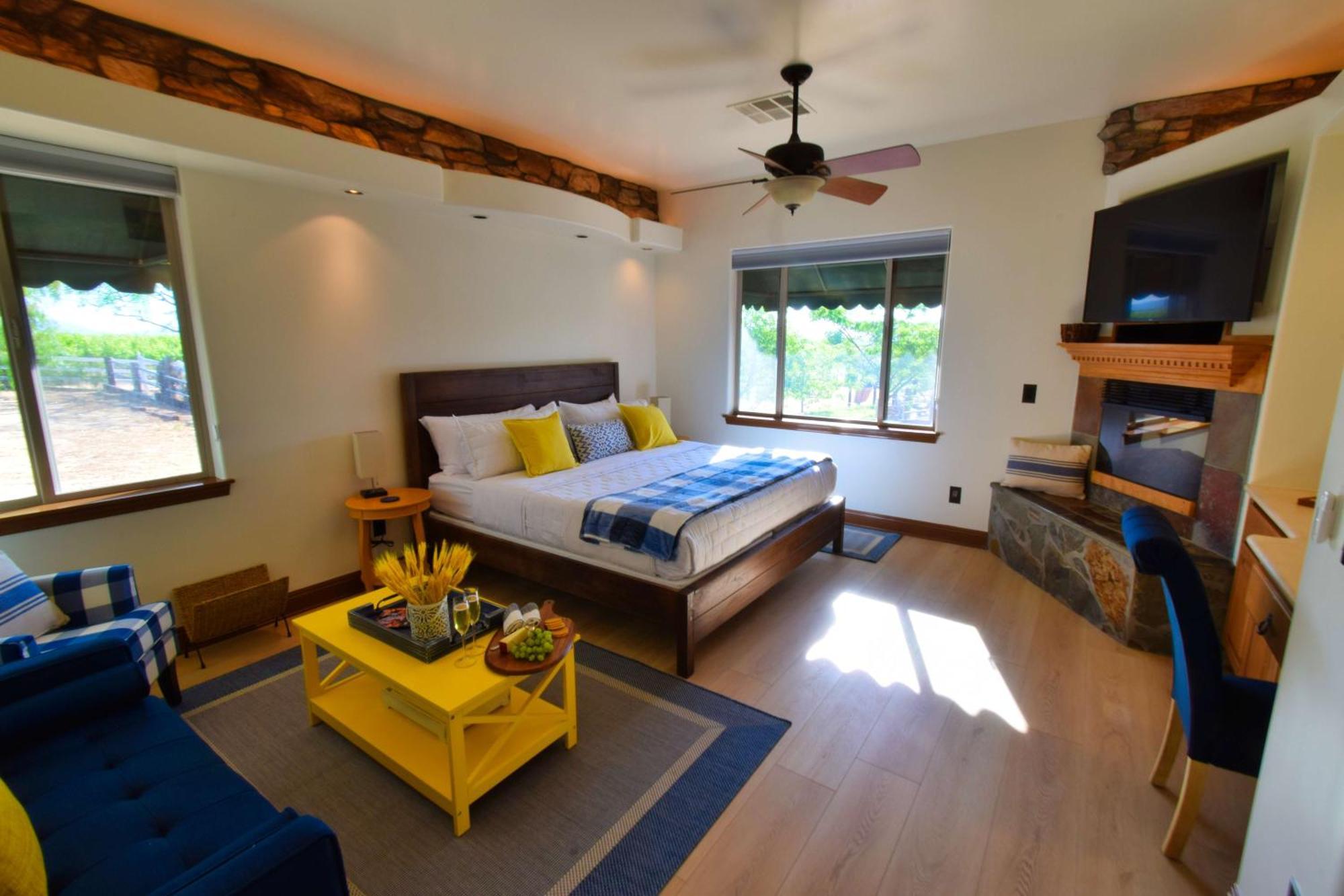 Peppertree Lane Ranch -- Seven-Acre Ranch In The Heart Of Wine Country 호텔 테메큘라 외부 사진