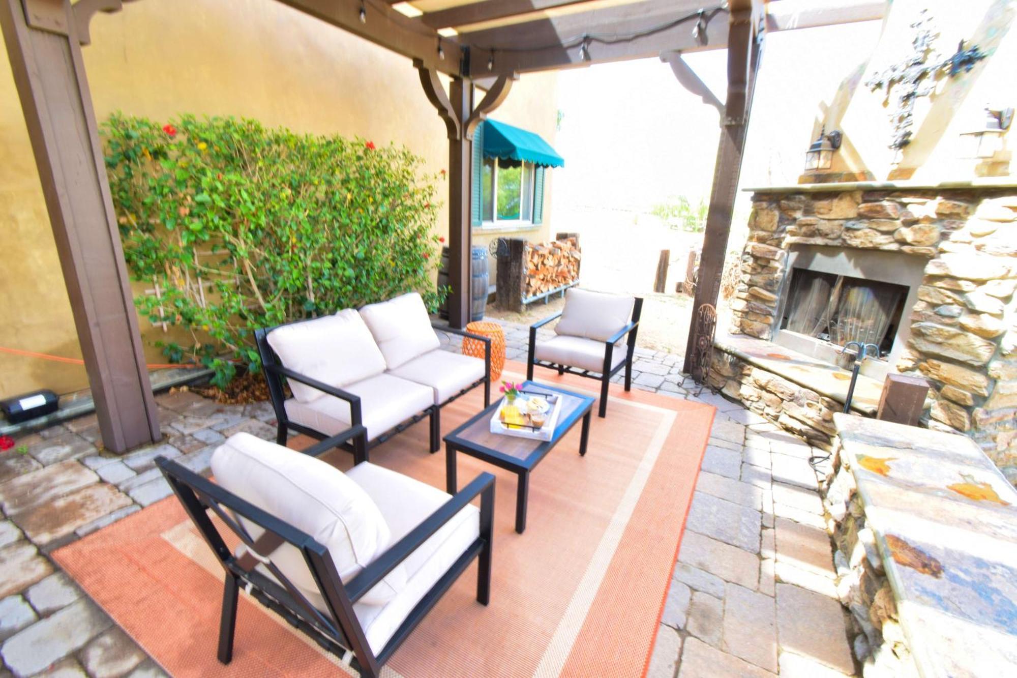 Peppertree Lane Ranch -- Seven-Acre Ranch In The Heart Of Wine Country 호텔 테메큘라 외부 사진