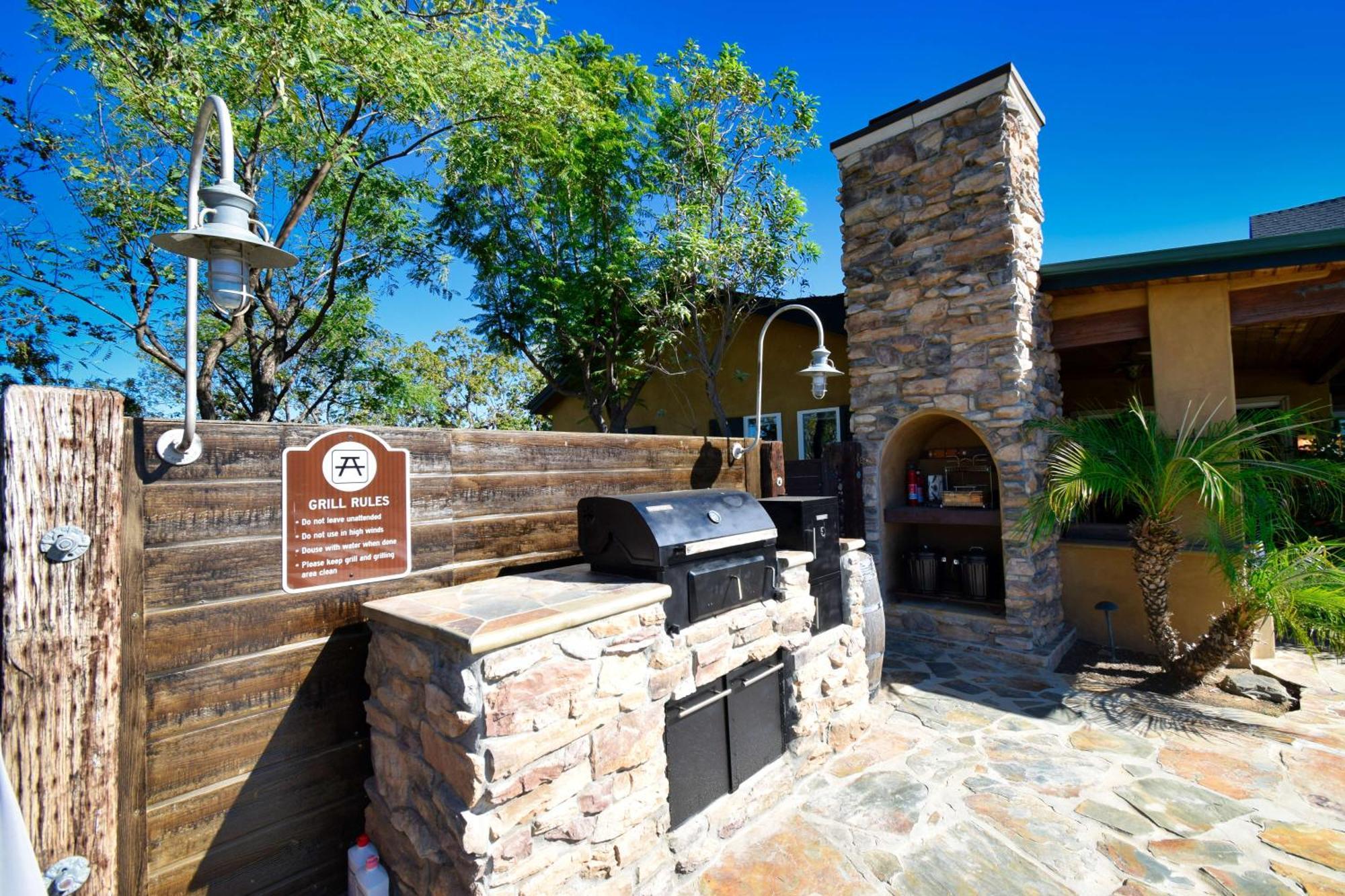 Peppertree Lane Ranch -- Seven-Acre Ranch In The Heart Of Wine Country 호텔 테메큘라 외부 사진